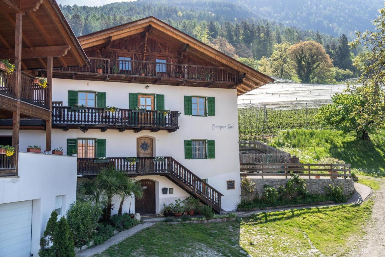 Ferienwohnung Brunjaunhof Schenna Exteriör bild